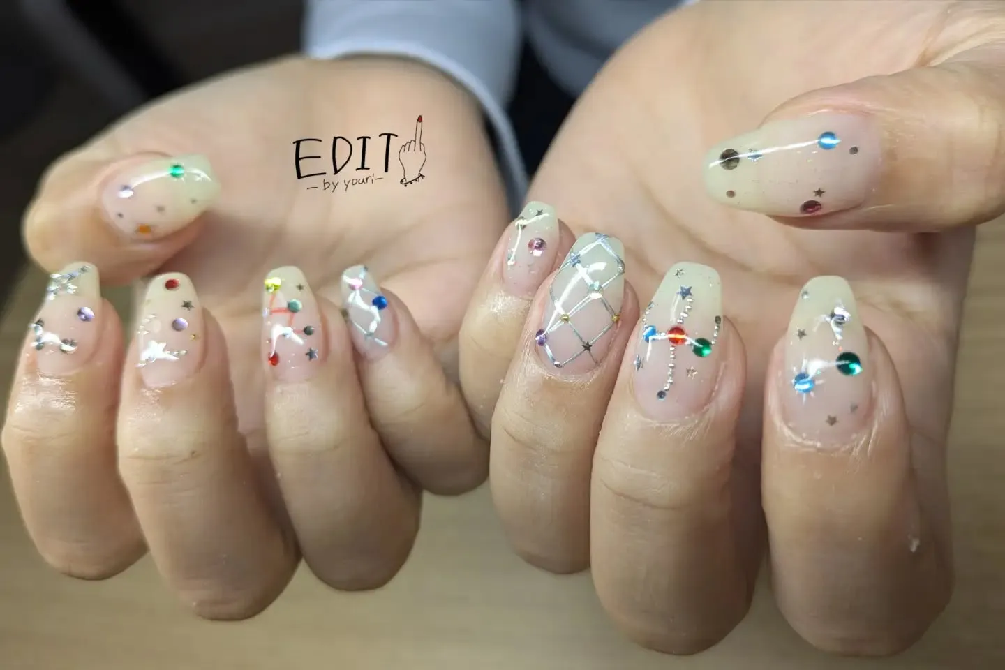 カラフルなストーン♈♉♊♋♌♍♎♏♐♑♒♓